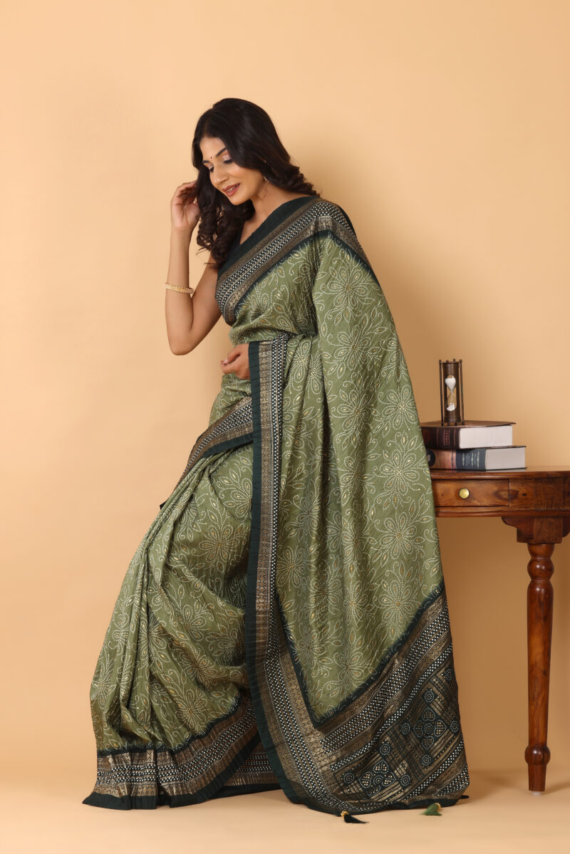 Elegant Olive Green Dola Silk Saree with Zari - Image 4