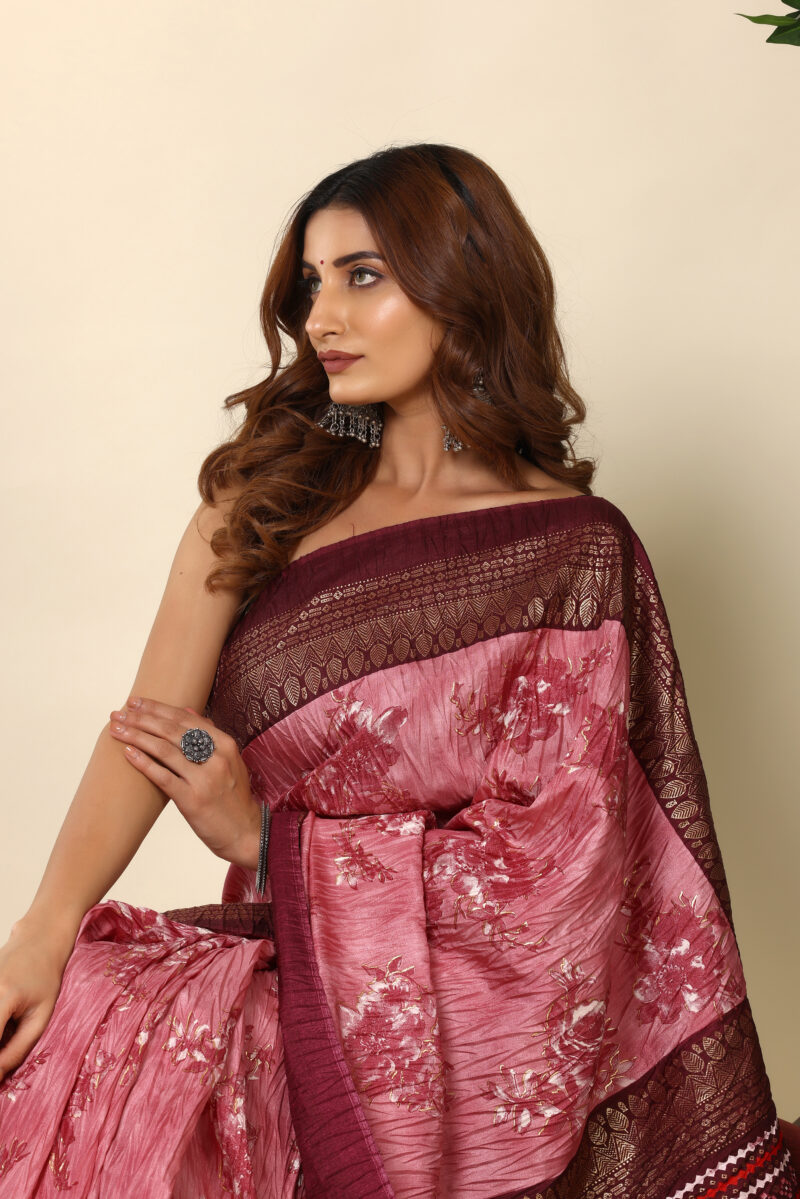Rose Pink Dola Silk Saree with Maroon Pallu - Image 2