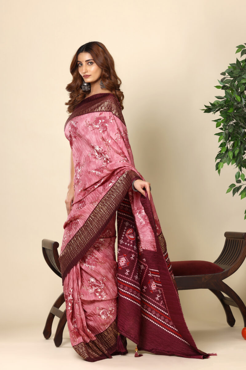 Rose Pink Dola Silk Saree with Maroon Pallu - Image 4